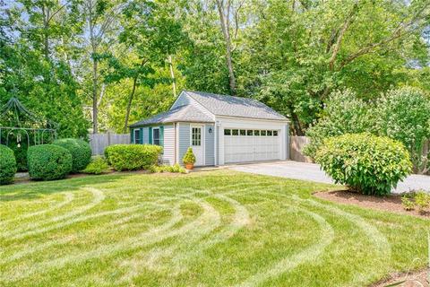 11 Bluff Rd, Barrington, RI 02806 photo 9