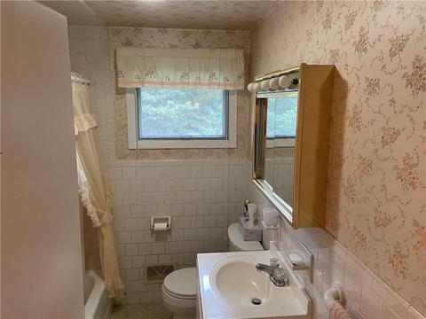 53 Valley Crest Rd, Coventry, RI 02816 photo 5