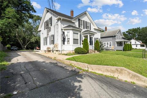 1027 Toll Gate Rd, Warwick, RI 02886 photo 2