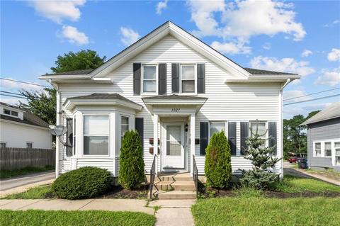 1027 Toll Gate Rd, Warwick, RI 02886 photo 1