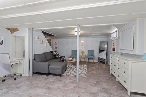 1027 Toll Gate Rd, Warwick, RI 02886 photo 13