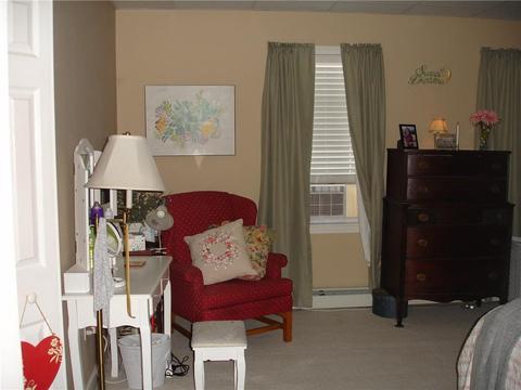 332 Grove St, Woonsocket, RI 02895 photo 11