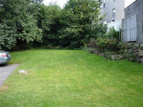 332 Grove St, Woonsocket, RI 02895 photo 27