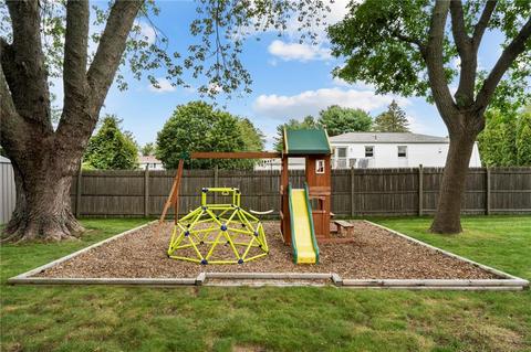 94 Sunnyside Dr, Warwick, RI 02889 photo 38