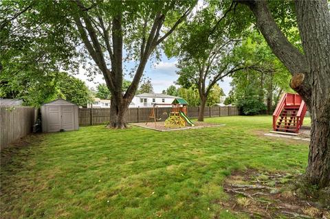 94 Sunnyside Dr, Warwick, RI 02889 photo 37