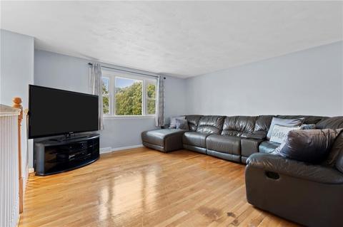 94 Sunnyside Dr, Warwick, RI 02889 photo 4