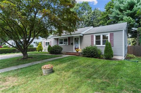 99 Lockhaven Rd, Warwick, RI 02889 photo 1