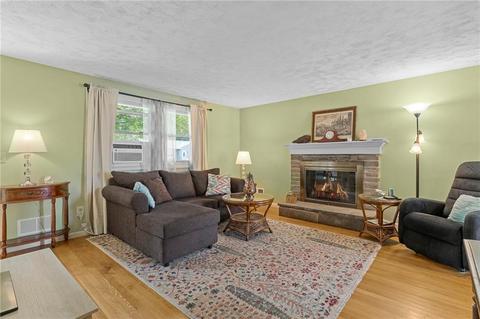 99 Lockhaven Rd, Warwick, RI 02889 photo 8