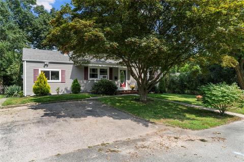 99 Lockhaven Rd, Warwick, RI 02889 photo 4