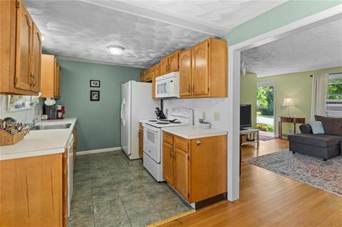 99 Lockhaven Rd, Warwick, RI 02889 photo 12