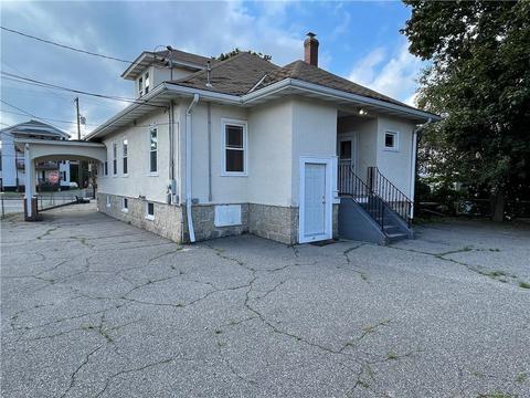 548 Providence St, Woonsocket, RI 02895 photo 2