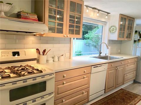 121 Damon Ave, Warwick, RI 02889 photo 9