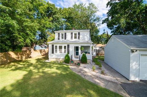 39 Pleasant View Rd, Warwick, RI 02888 photo 5