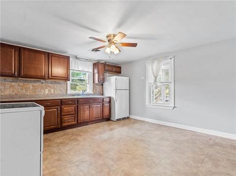 84 Arlington St, Woonsocket, RI 02895 photo 20