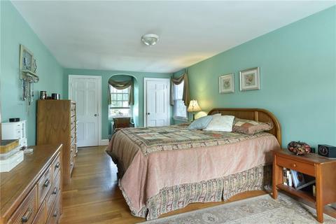 62 Packard Ave, Warwick, RI 02886 photo 17