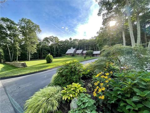 65 Aspinock Rd, Putnam, CT 06260 photo 2