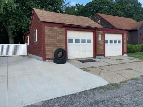 276 Coe St, Woonsocket, RI 02895 photo 4