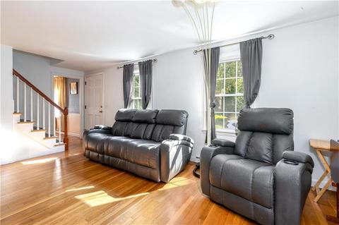 87 Newfield Ave, Warwick, RI 02888 photo 4