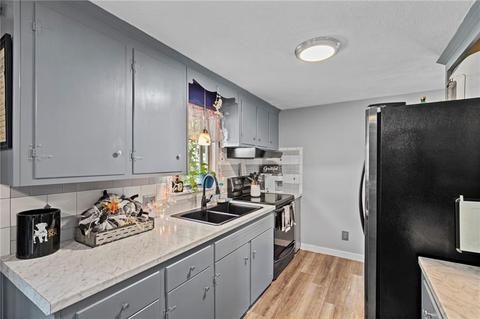 16 Gerald Ave, Coventry, RI 02816 photo 3