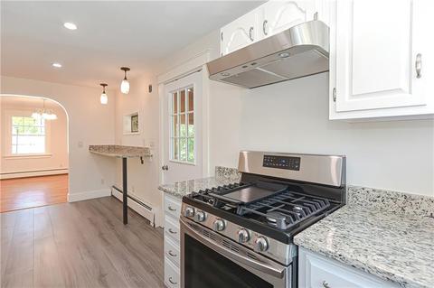 5 Chunga Dr, Cumberland, RI 02864 photo 6