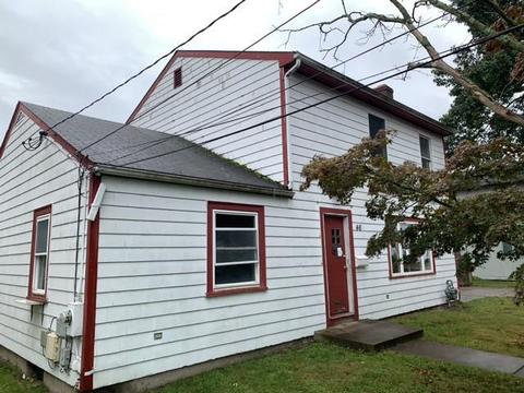 46 Willard St, Warwick, RI 02889 photo 2