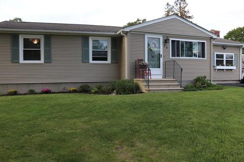 71 Hobbs Rd, Warwick, RI 02889 photo 5