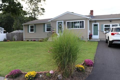 71 Hobbs Rd, Warwick, RI 02889 photo 1