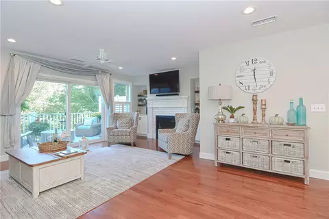 3800 Post Rd #3, Warwick, RI 02886 photo 9
