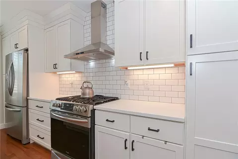 3800 Post Rd #3, Warwick, RI 02886 photo 5