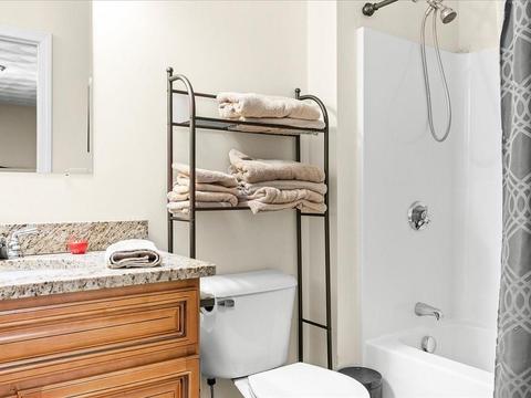 39 Colfax St, Warwick, RI 02886 photo 15