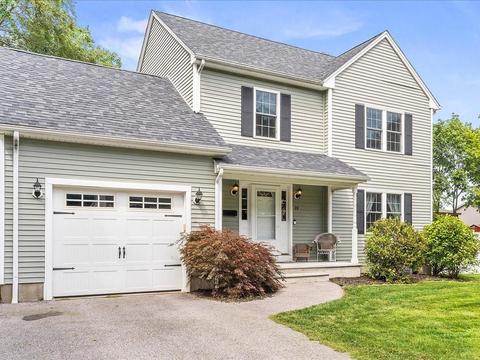 39 Colfax St, Warwick, RI 02886 photo 2