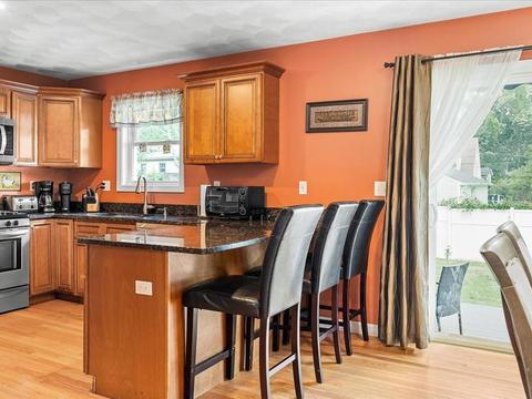 39 Colfax St, Warwick, RI 02886 photo 9