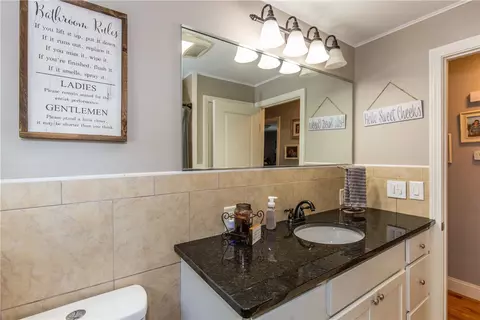 165 Getchell Ave, Woonsocket, RI 02895 photo 14