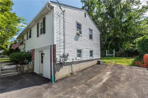 165 Getchell Ave, Woonsocket, RI 02895 photo 3