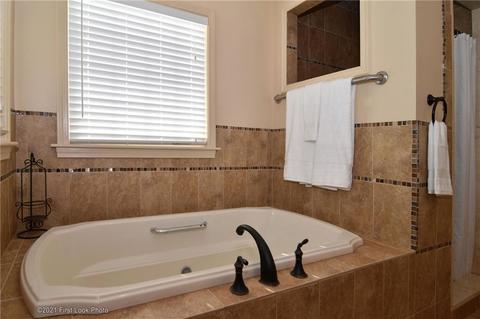 4 Emerald Dr, Cranston, RI 02831 photo 28