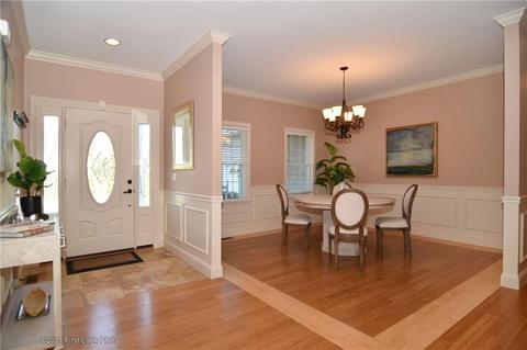 4 Emerald Dr, Cranston, RI 02831 photo 6
