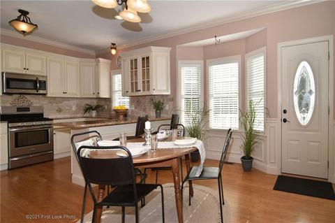 4 Emerald Dr, Cranston, RI 02831 photo 13