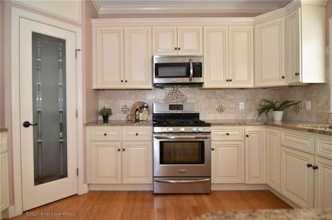 4 Emerald Dr, Cranston, RI 02831 photo 8