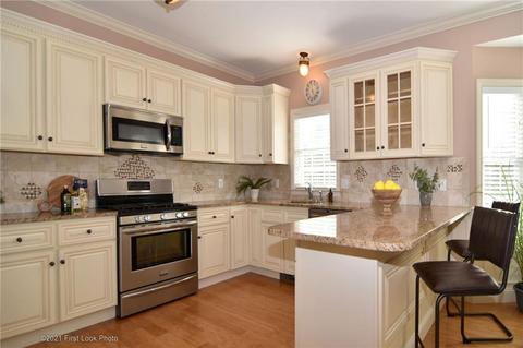 4 Emerald Dr, Cranston, RI 02831 photo 11