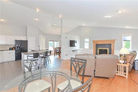 2 Larson Court Ct, Bristol, RI 02809 photo 16