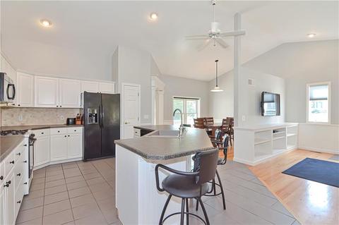 2 Larson Court Ct, Bristol, RI 02809 photo 17