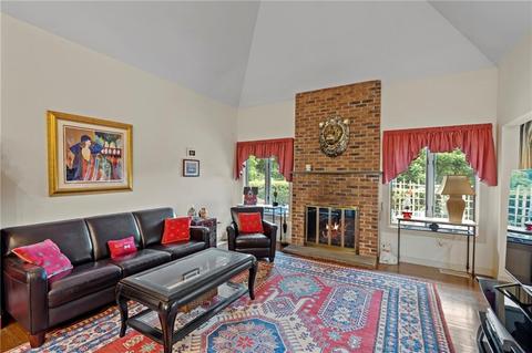 38 Beacon Ave, Warwick, RI 02889 photo 17
