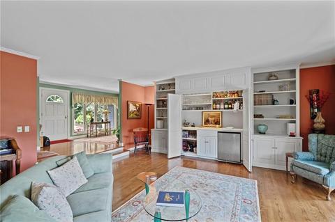 38 Beacon Ave, Warwick, RI 02889 photo 12