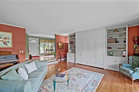 38 Beacon Ave, Warwick, RI 02889 photo 11