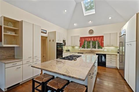 38 Beacon Ave, Warwick, RI 02889 photo 5