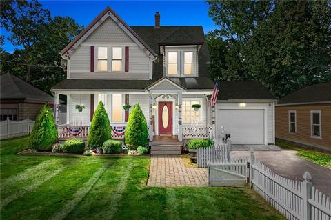17 Bernice Ave, Woonsocket, RI 02895 photo 1
