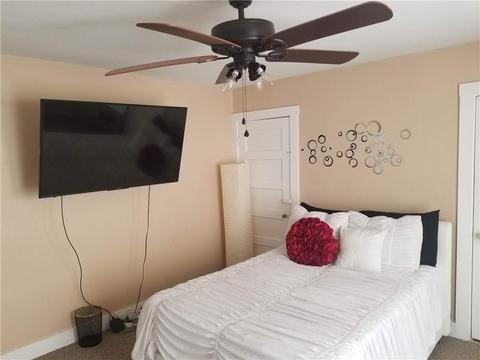 31 Bellevue Ave, Woonsocket, RI 02895 photo 6