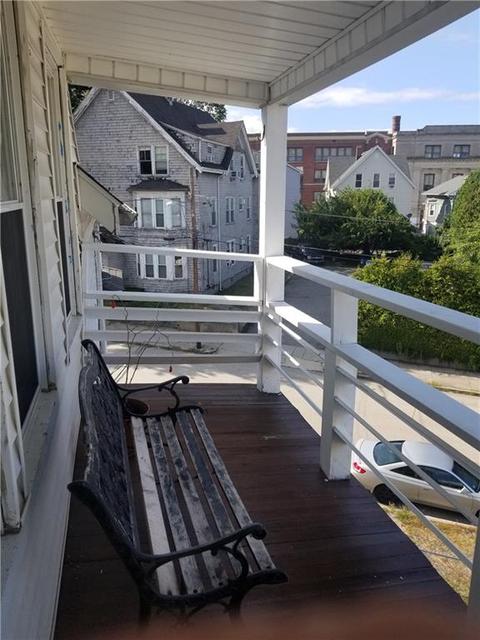31 Bellevue Ave, Woonsocket, RI 02895 photo 2