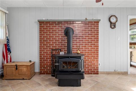 395 Grandview Ave, Woonsocket, RI 02895 photo 14