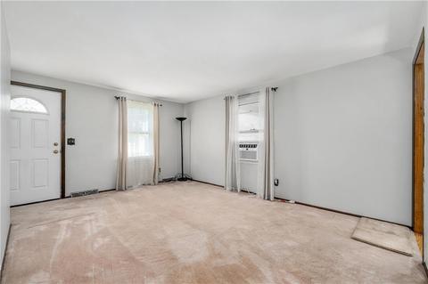395 Grandview Ave, Woonsocket, RI 02895 photo 4